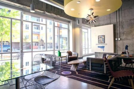 Cozysuites L Dream 1Br, Monument Circle, Indy Индианаполис Экстерьер фото